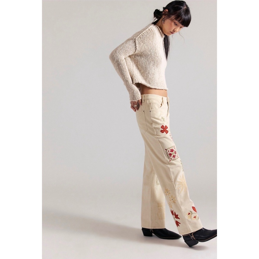 We The Free Tennessee Low-Rise Embroidered Corduroy Jeans  26 White swan New NWT